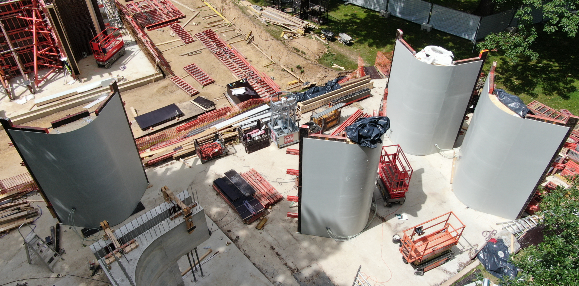 Abgerundete Ecken ohne Lücken und Ankerlöcher. Abgerundete Ecken ohne Lücken und Ankerlöcher.