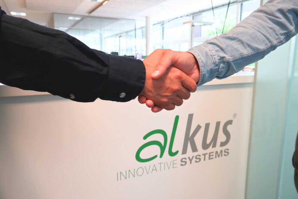 e2cd86f6-8c60-48c0-b495-98f9c604c480